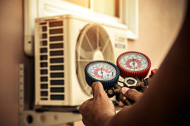 Professional Hvac technician working in Middletown, VA